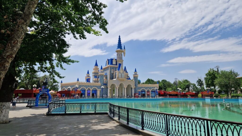 Zabavni park u Taškentu