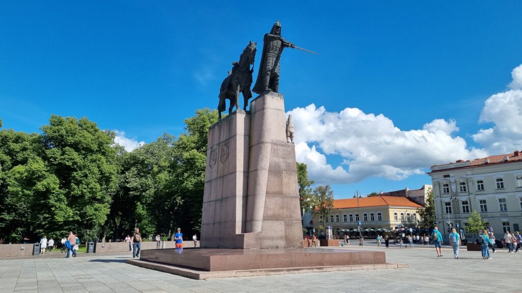 Споменик великом кнезу Гедиминасу