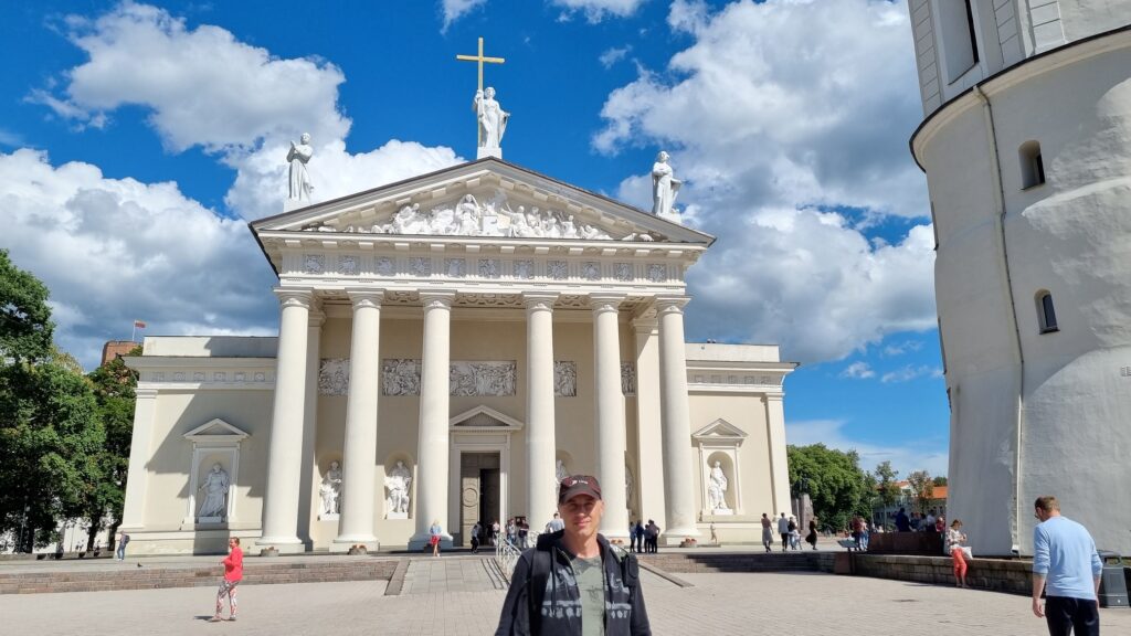 Вилњус катедрала, Владимир Цветковић