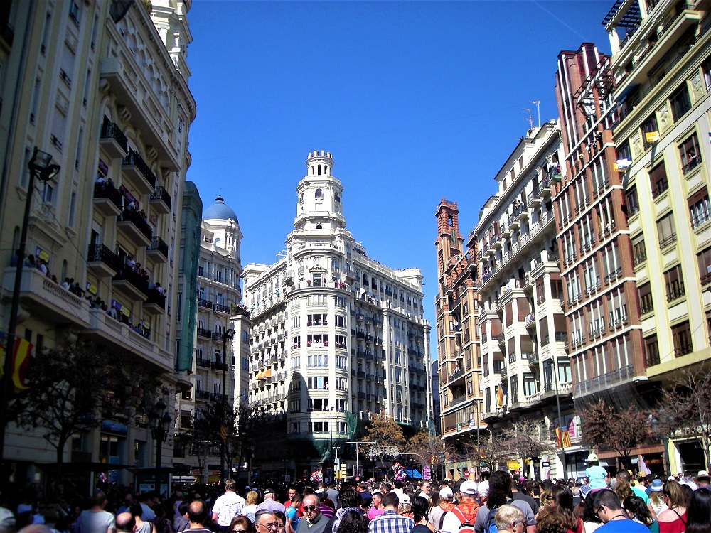 Град је препун људи за фестивал Фаљас